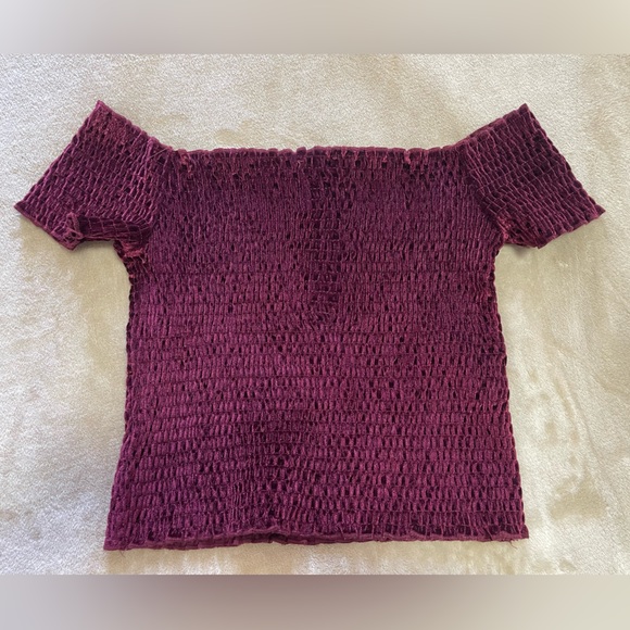 Light Before Dark Women's Burgubdy Off-The-Shoulder Smocked Velvet Crop Top - Picture 3 of 3